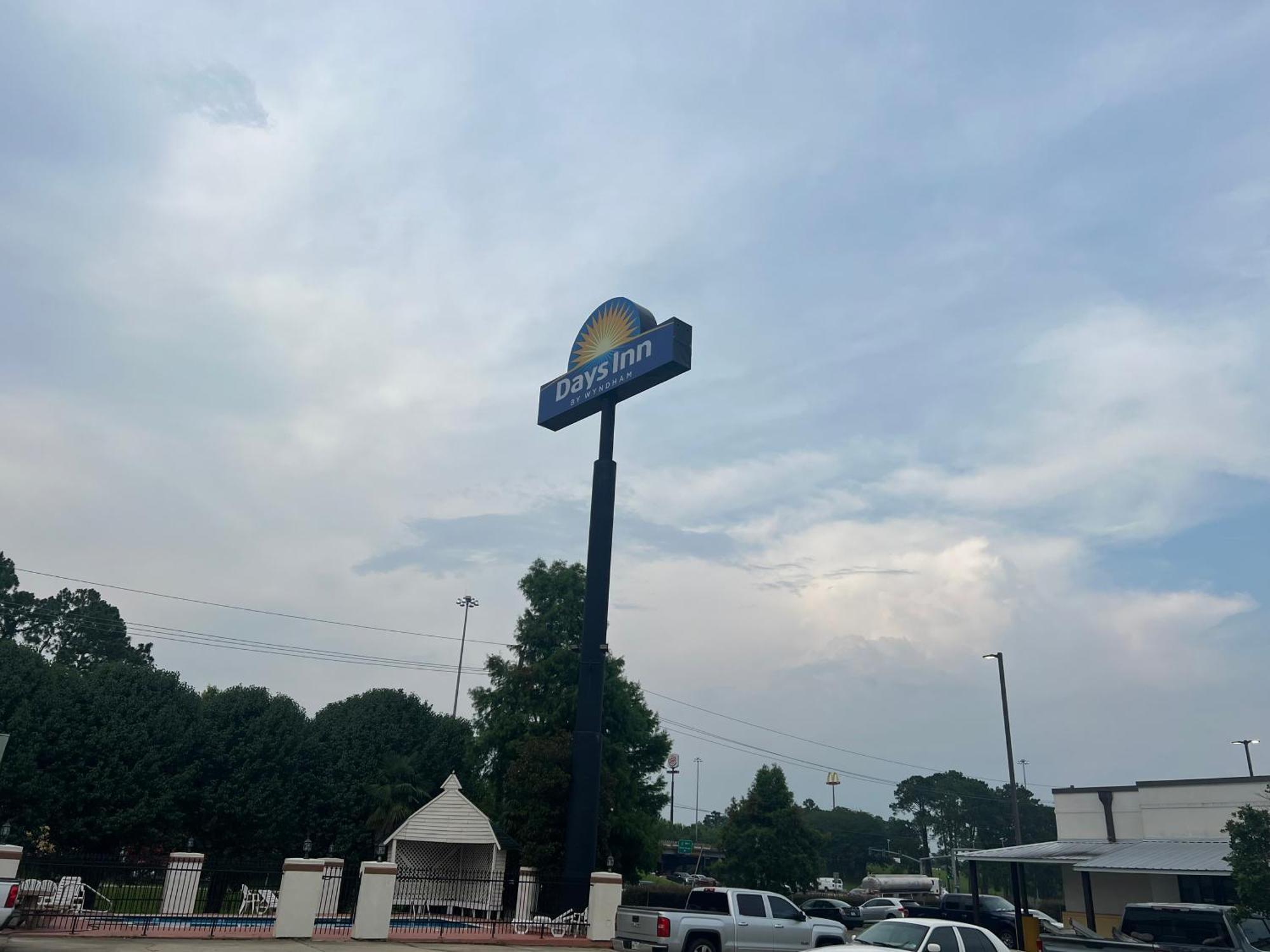 Days Inn By Wyndham Denham Springs-Baton Rouge East Экстерьер фото