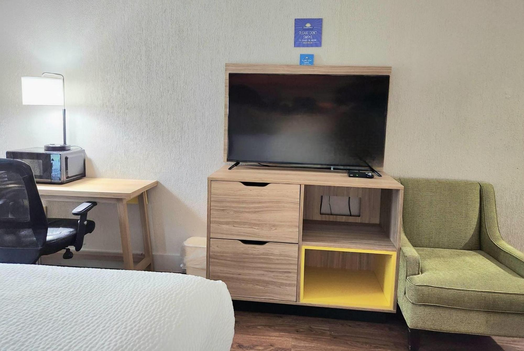 Days Inn By Wyndham Denham Springs-Baton Rouge East Экстерьер фото