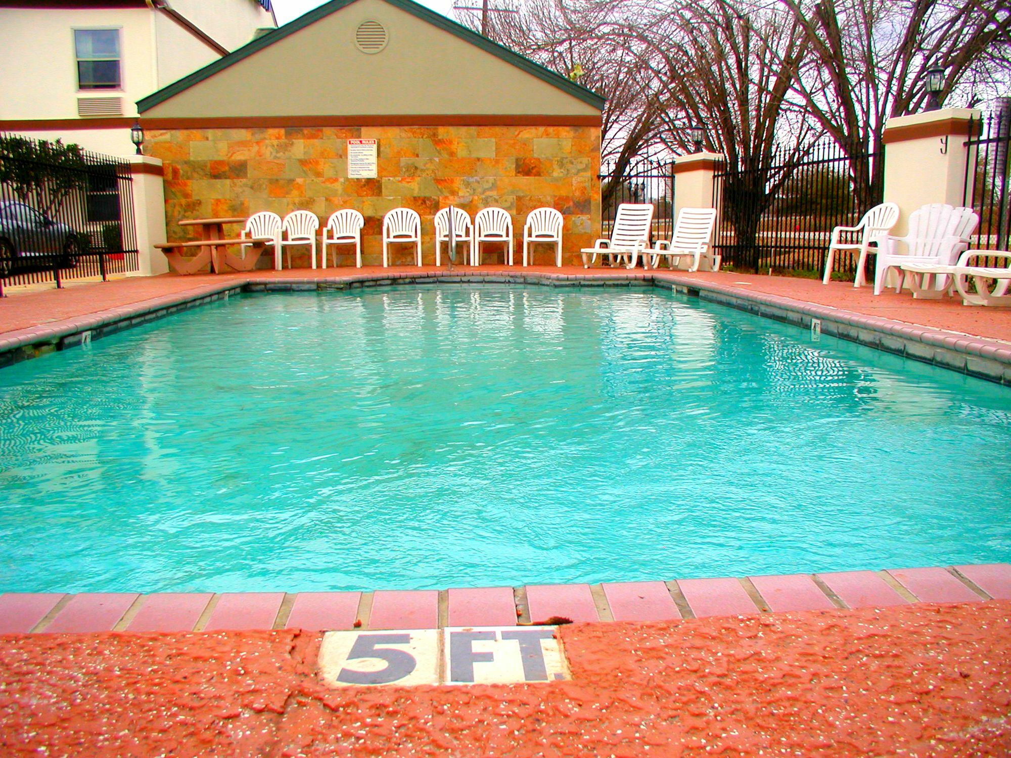 Days Inn By Wyndham Denham Springs-Baton Rouge East Экстерьер фото